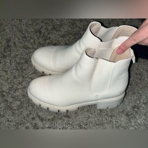 OFF WHITE BOOTS